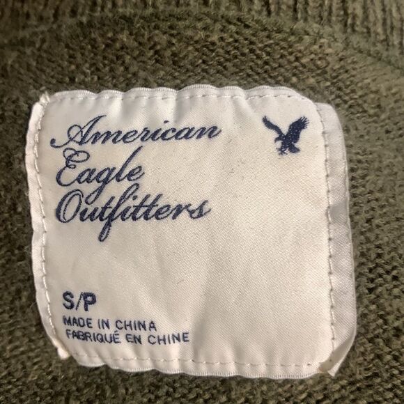 American Eagle Women’s Olive Green Cardigan Sweater Size Small - Picture 5 of 6